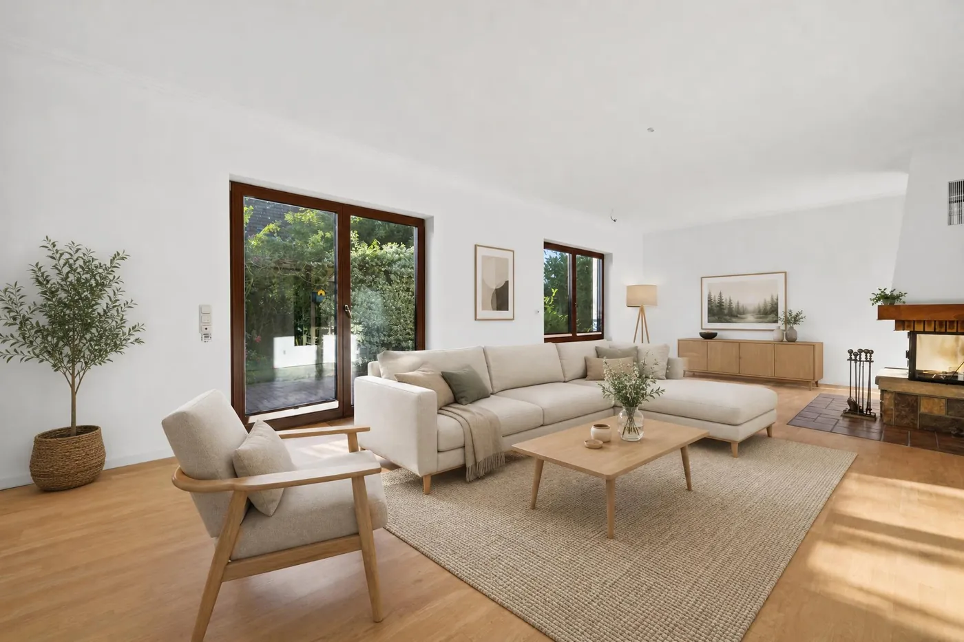 Digitales Home Staging, nachher: Wohnzimmer möbliert – digital bearbeitet